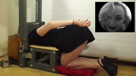 THE GUILLOTINE - HEAD EXPERIMENT ANITA THE GUILLOTINE - HEAD EXPERIMENT ANITA